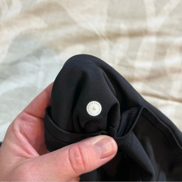 Lululemon Fast And Free Short 10" *Non-Reflective
Black women’s size 4 - Picture 7 of 9